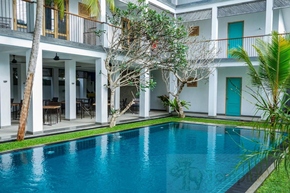 Temptation Hotel Хикадува Екстериор снимка