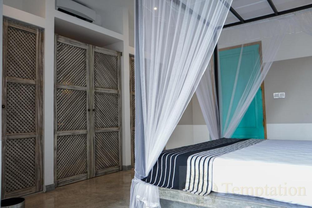 Temptation Hotel Хикадува Екстериор снимка